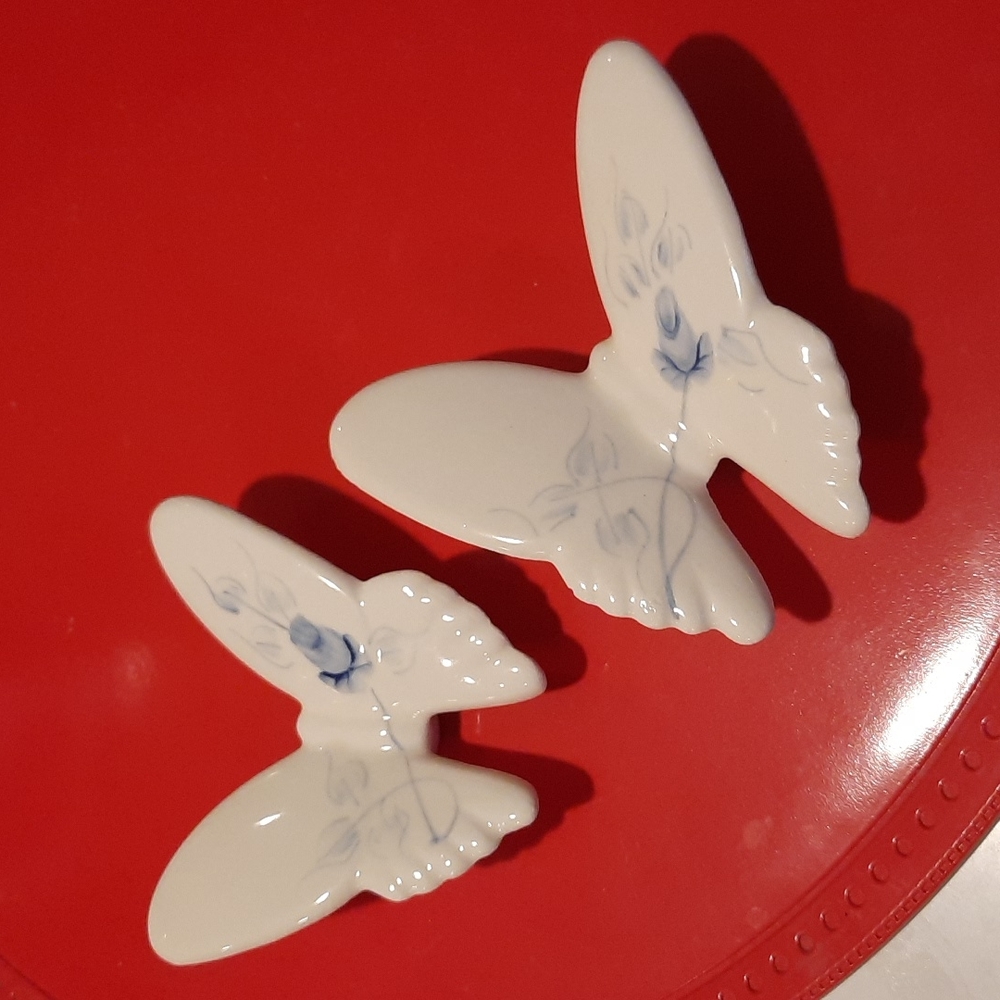 Pair of butterfly figures 🦋